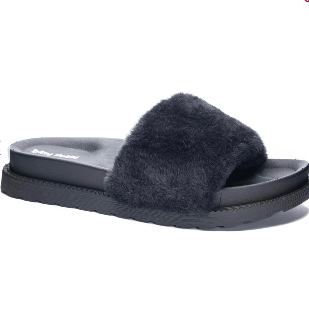DIRTY LAUNDRY Women's Black Faux Fur Topaz Slides or slippers sz 7
